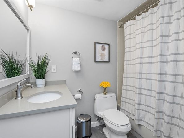 22 Ninth St 503, Medford MA 02155