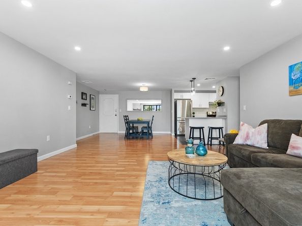 22 Ninth St 503, Medford MA 02155