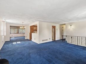 4 Whipple Rd, Peabody MA 01960