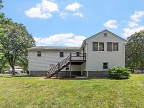 4 Whipple Rd, Peabody MA 01960
