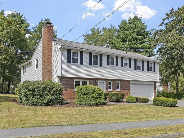 4 Whipple Rd, Peabody MA 01960