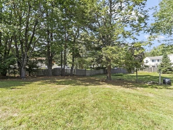 4 Whipple Rd, Peabody MA 01960