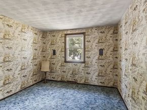 4 Whipple Rd, Peabody MA 01960