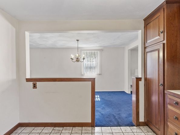 4 Whipple Rd, Peabody MA 01960