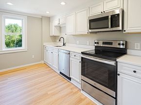 621 Main St A, Sturbridge MA 01518
