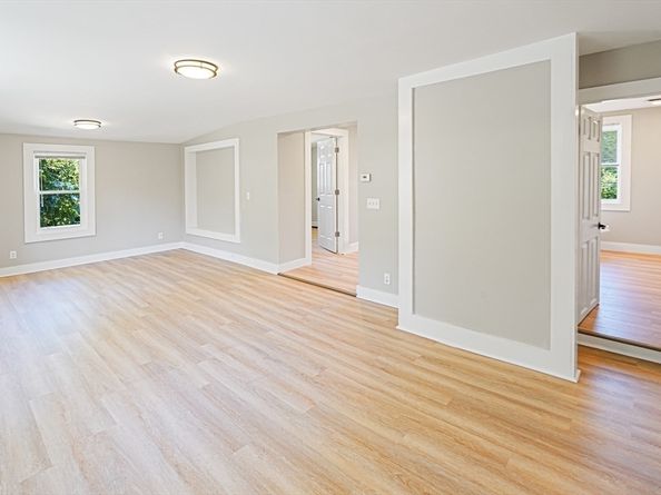 621 Main St A, Sturbridge MA 01518