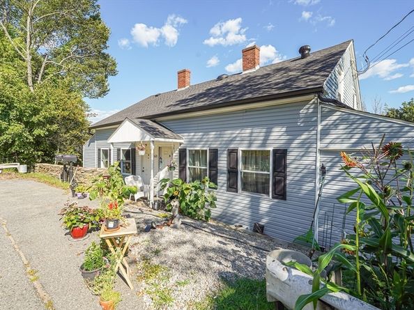 621 Main St A, Sturbridge MA 01518