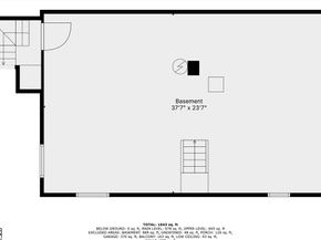 13 Hammond St., Mattapoisett MA 02739