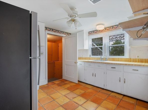 13 Hammond St., Mattapoisett MA 02739