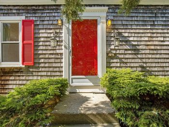13 Hammond St.