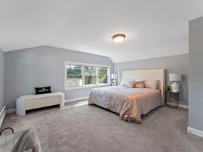 16 Plymouth Cir, Melrose MA 02176