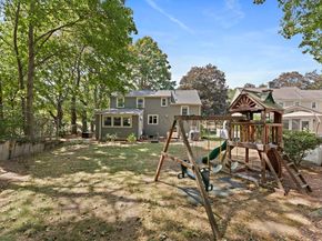 16 Plymouth Cir, Melrose MA 02176