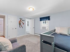 16 Plymouth Cir, Melrose MA 02176