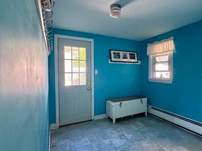 16 Plymouth Cir, Melrose MA 02176