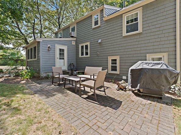 16 Plymouth Cir, Melrose MA 02176