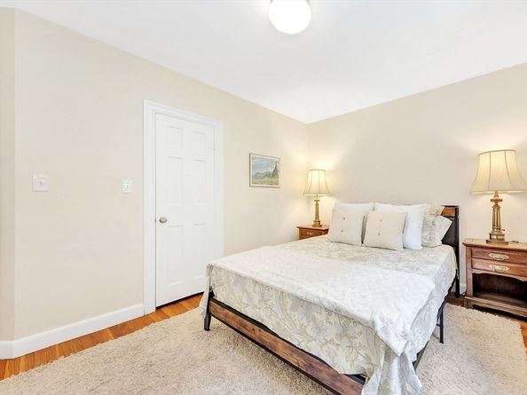 2 Garden Ct 2, Cambridge MA 02138