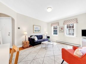 2 Garden Ct 2, Cambridge MA 02138