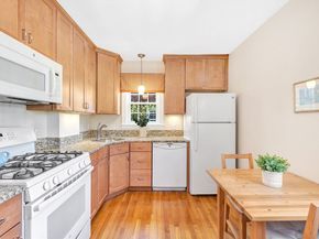 2 Garden Ct 2, Cambridge MA 02138
