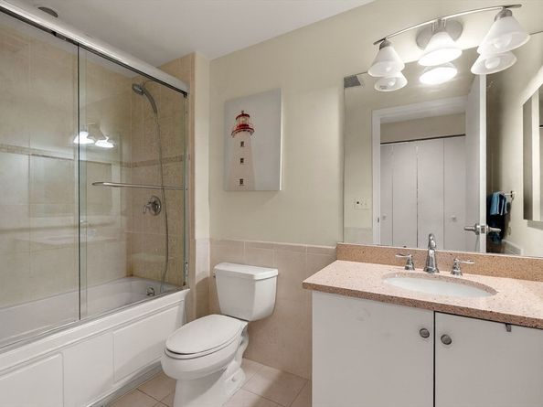 550 Pleasant St 307, Winthrop MA 02152