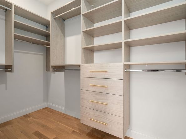 85 Naples Rd 1, Brookline MA 02445
