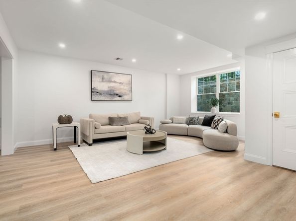 85 Naples Rd 1, Brookline MA 02445