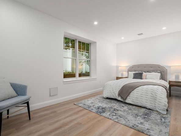 85 Naples Rd 1, Brookline MA 02445
