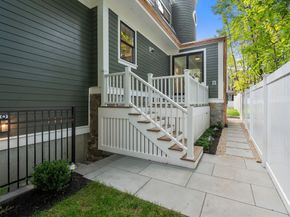 85 Naples Rd 1, Brookline MA 02445