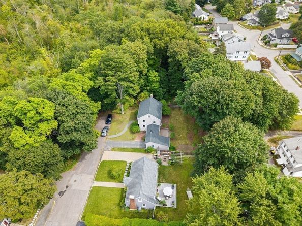 31 Palmer Rd, Framingham MA 01702