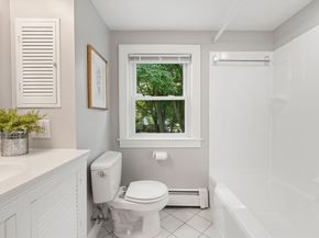 31 Palmer Rd, Framingham MA 01702