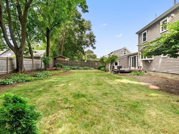 31 Palmer Rd, Framingham MA 01702