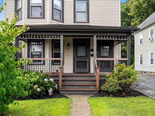 464-466 Main St, Bridgewater MA 02324
