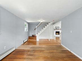 20 Oakland Ave, Tewksbury MA 01876