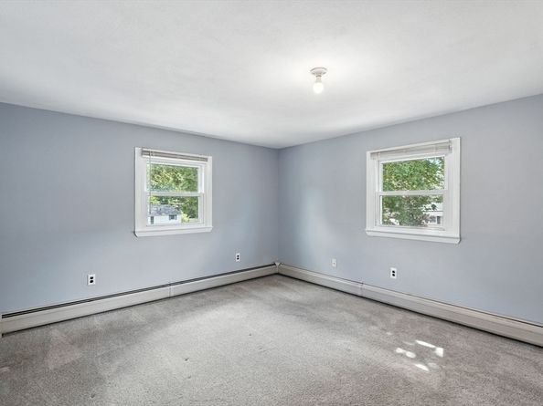20 Oakland Ave, Tewksbury MA 01876