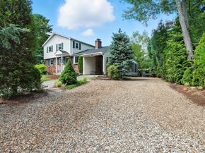 20 Oakland Ave, Tewksbury MA 01876