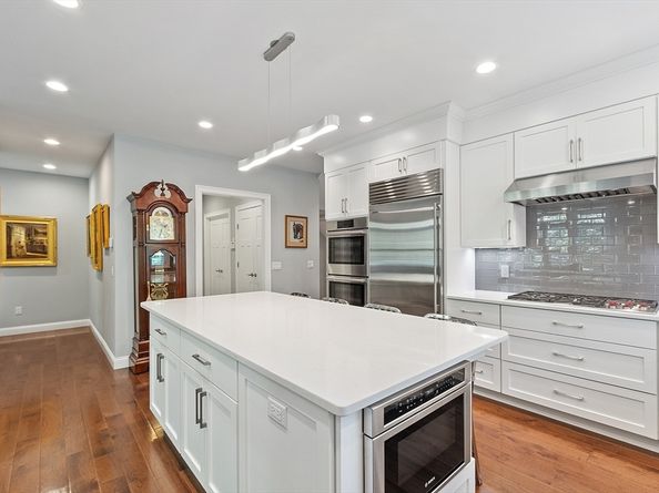 9 Black Birch Ln 9, Concord MA 01742