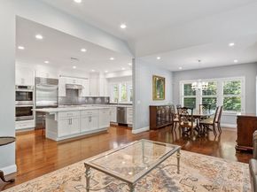 9 Black Birch Ln 9, Concord MA 01742