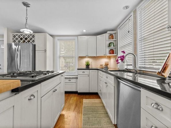 39 Evergreen Road, Natick MA 01760