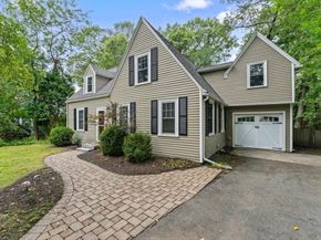 39 Evergreen Road, Natick MA 01760