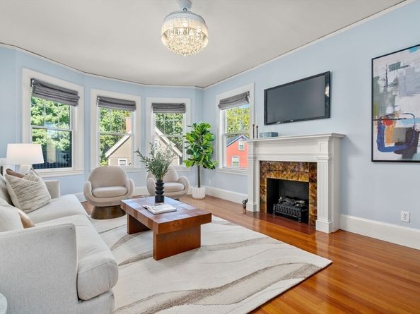 86 Greenough St 3, Brookline MA 02445