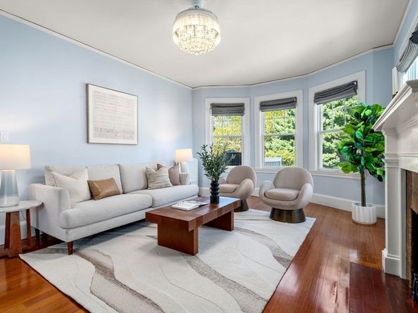 86 Greenough St 3, Brookline MA 02445