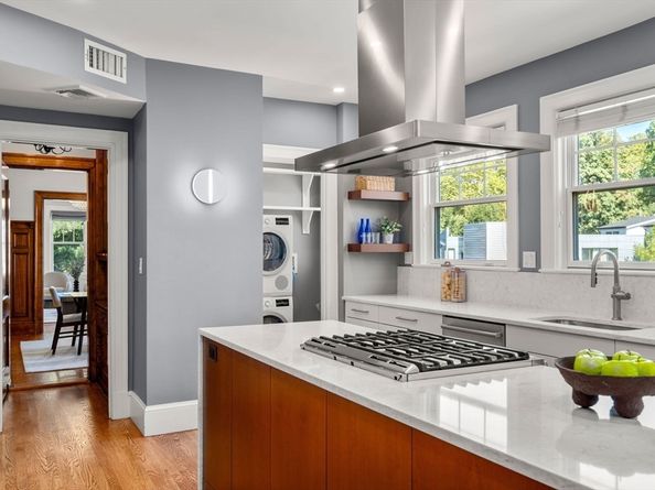 86 Greenough St 3, Brookline MA 02445