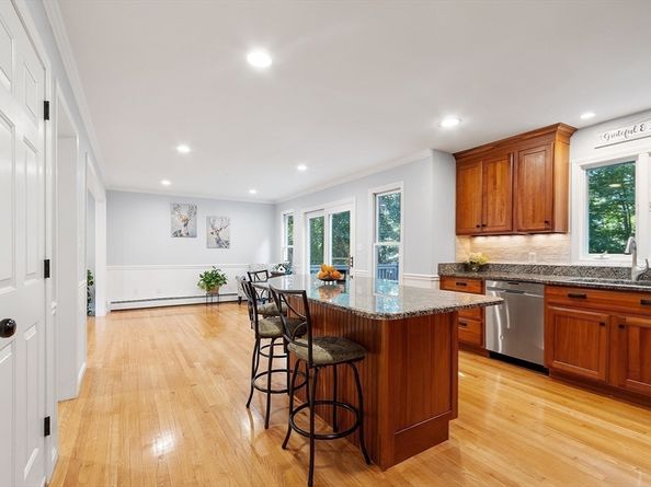 3 Thistle Hill Dr, Shrewsbury MA 01545