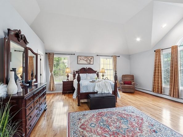 3 Thistle Hill Dr, Shrewsbury MA 01545