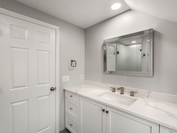 431 Main St 5, Medfield MA 02052
