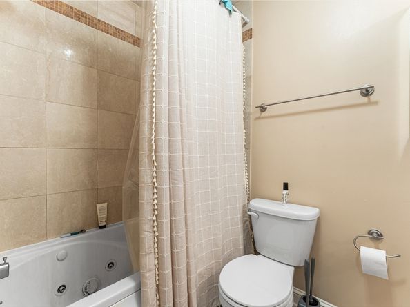 8 Howell 4, Boston MA 02125