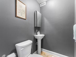 8 Howell 4, Boston MA 02125