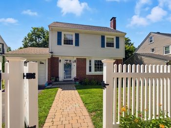 76 Redlands Rd