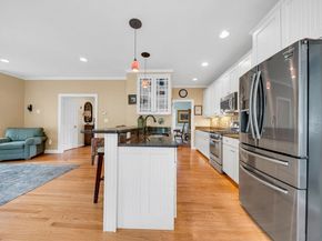 4 Stewart St 4, West Newbury MA 01985