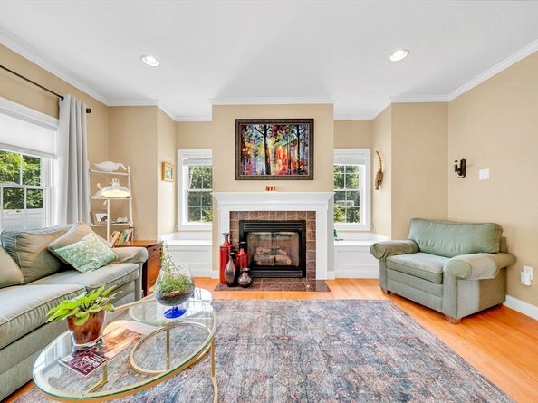 4 Stewart St 4, West Newbury MA 01985