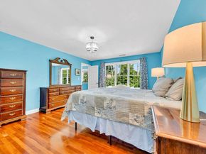4 Stewart St 4, West Newbury MA 01985